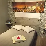 Aeroport Paris Beauvais Houlet 10 Min A Pied Aeroport Parkingbeauvais Longue Duree 公寓 *
