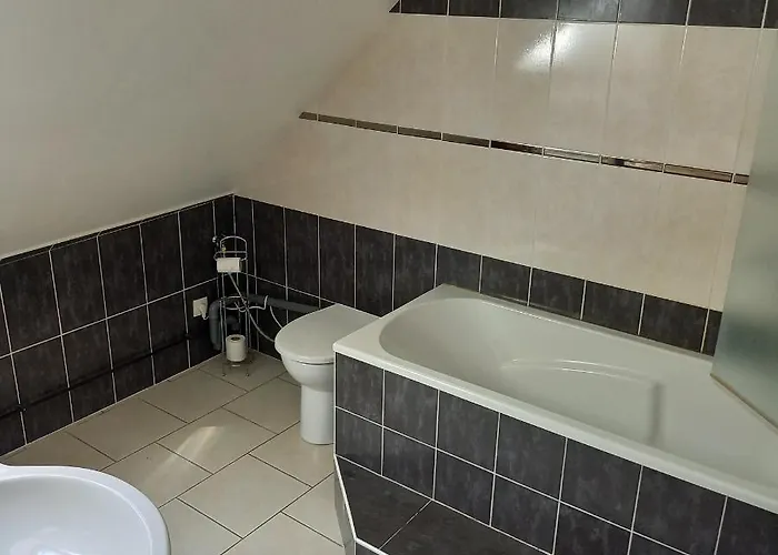 Apartament Aeroport Paris Beauvais Appartement Houlet 10 Min A Pied Aeroport Parkingbeauvais Longue Duree *