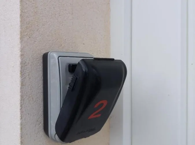 Aeroport Paris Beauvais Appartement Houlet 10 Min A Pied Aeroport Parkingbeauvais Longue Duree Apartament Tillé