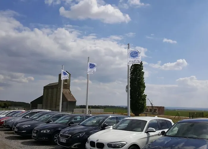 Aeroport Paris Beauvais Appartement Houlet 10 Min A Pied Aeroport Parkingbeauvais Longue Duree Apartament *